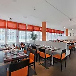 Hotel Premier Ost 3*