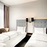 Premier Ost Hotel 3*