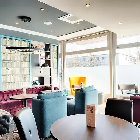 Premier Ost Hotel 3*