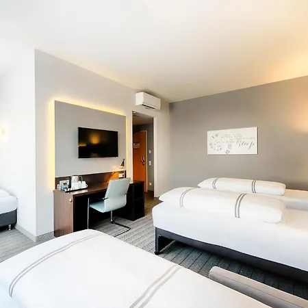 Hotel Premier Ost 3*